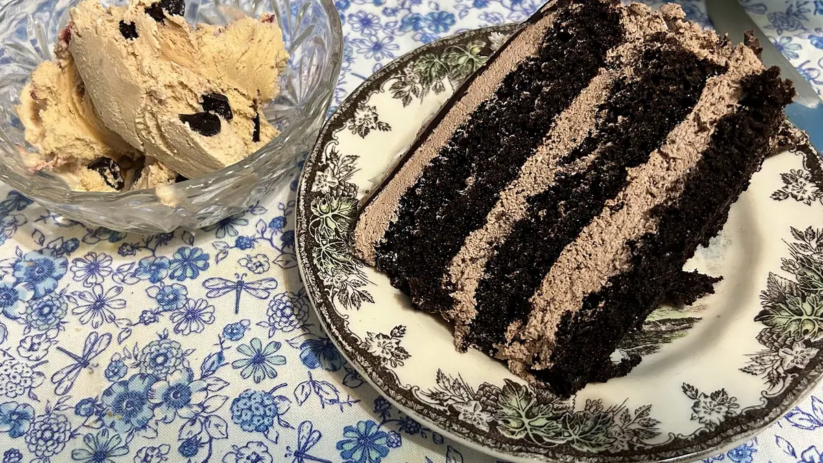 Connor's CakeBox – eggless cake shop in Woodbank Estate, Stockport